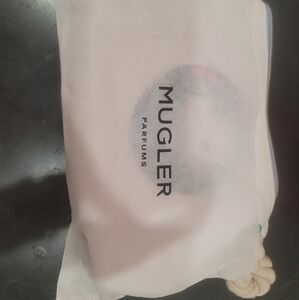 Mugler Parfums Pouch